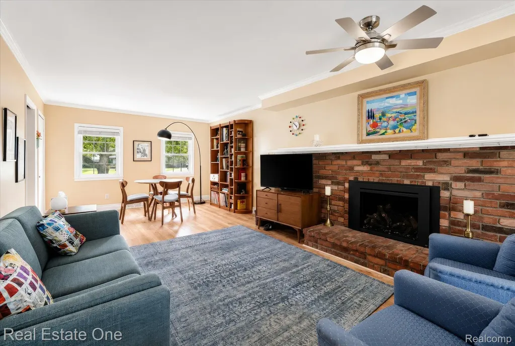 148 Clair Hill Drive Rochester Hills City MI 48309
