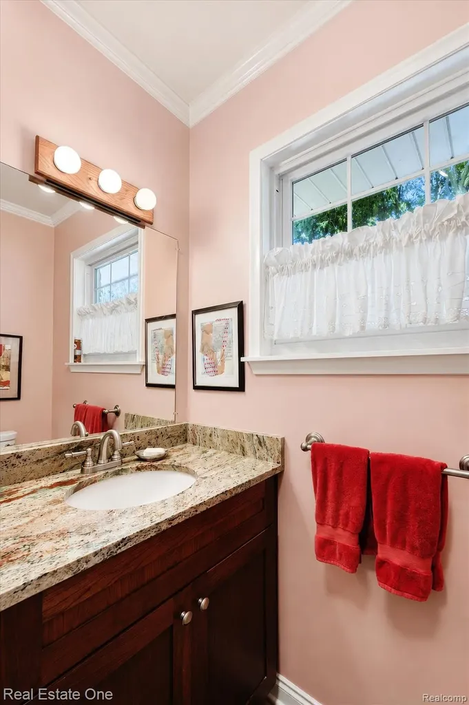 148 Clair Hill Drive Rochester Hills City MI 48309