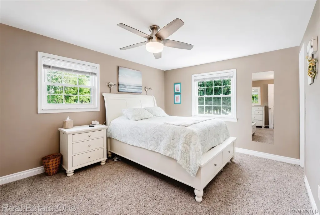 148 Clair Hill Drive Rochester Hills City MI 48309