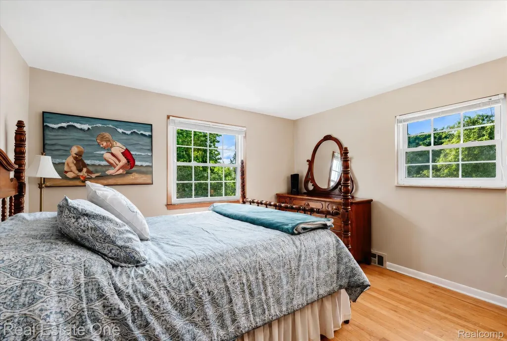 148 Clair Hill Drive Rochester Hills City MI 48309