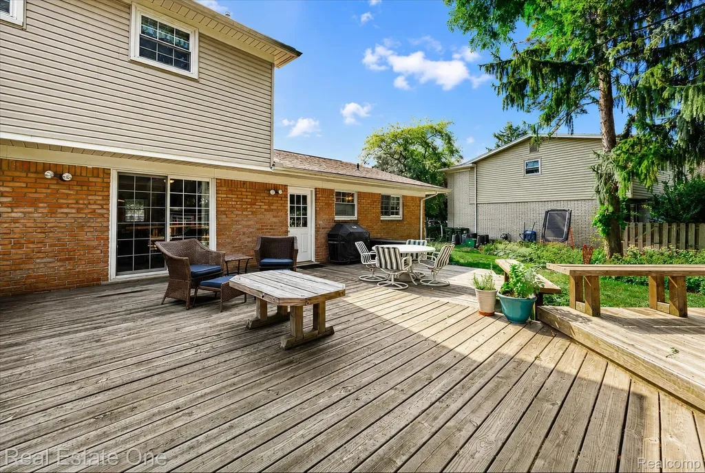148 Clair Hill Drive Rochester Hills City MI 48309
