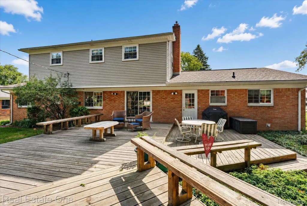 148 Clair Hill Drive Rochester Hills City MI 48309
