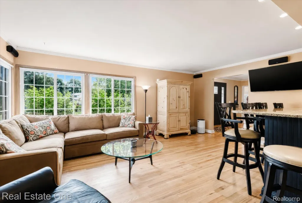 148 Clair Hill Drive Rochester Hills City MI 48309