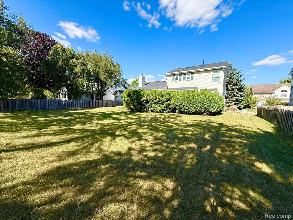 47114 Scarlet Drive S Novi City MI 48374