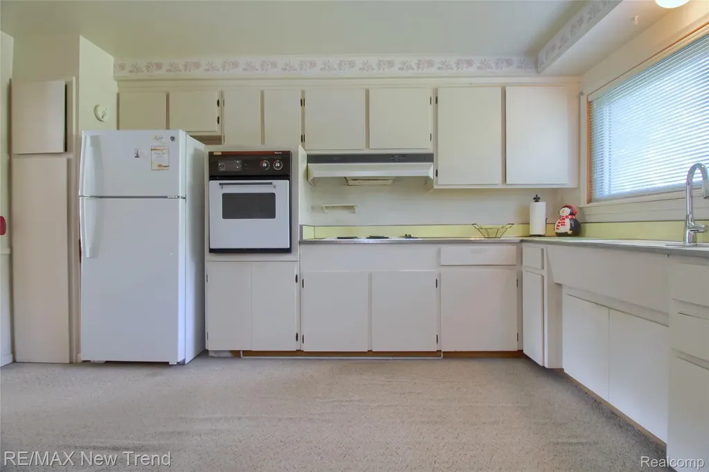 28311 Kirkside Lane Farmington Hills City MI 48334