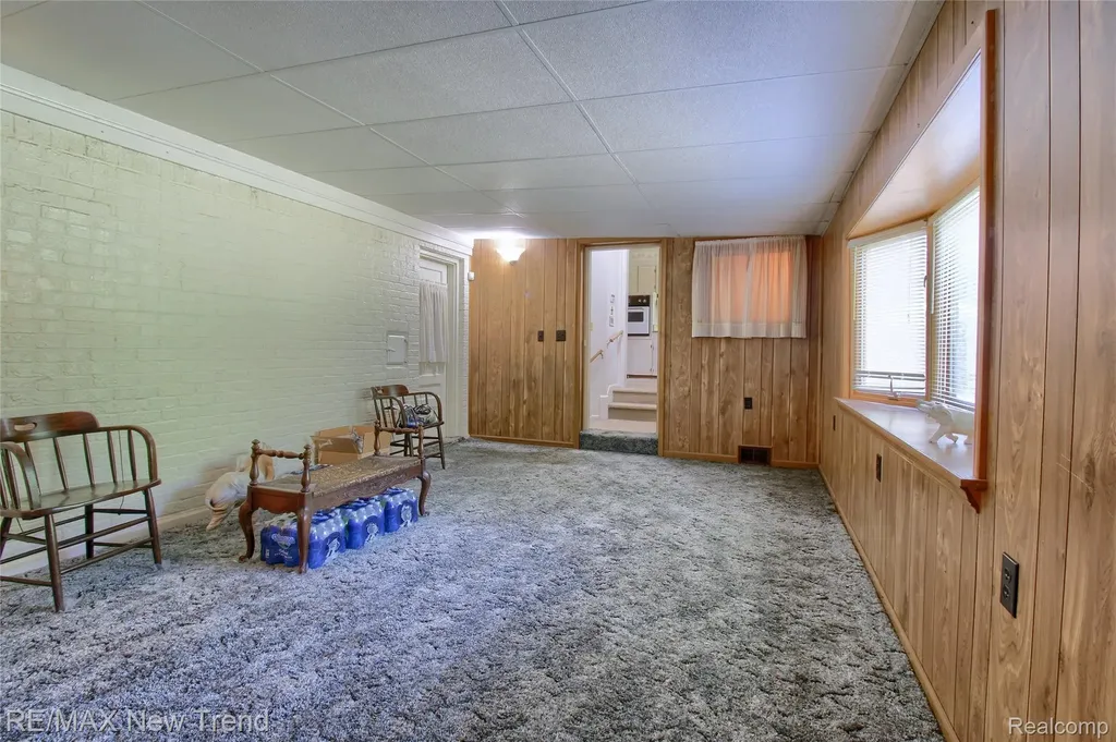 28311 Kirkside Lane Farmington Hills City MI 48334
