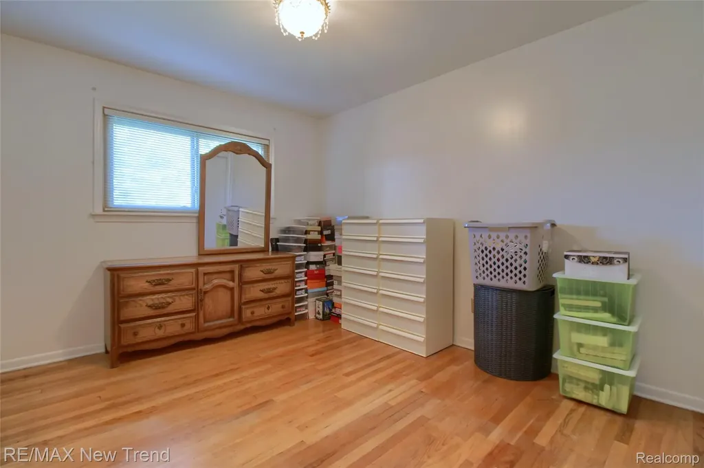 28311 Kirkside Lane Farmington Hills City MI 48334