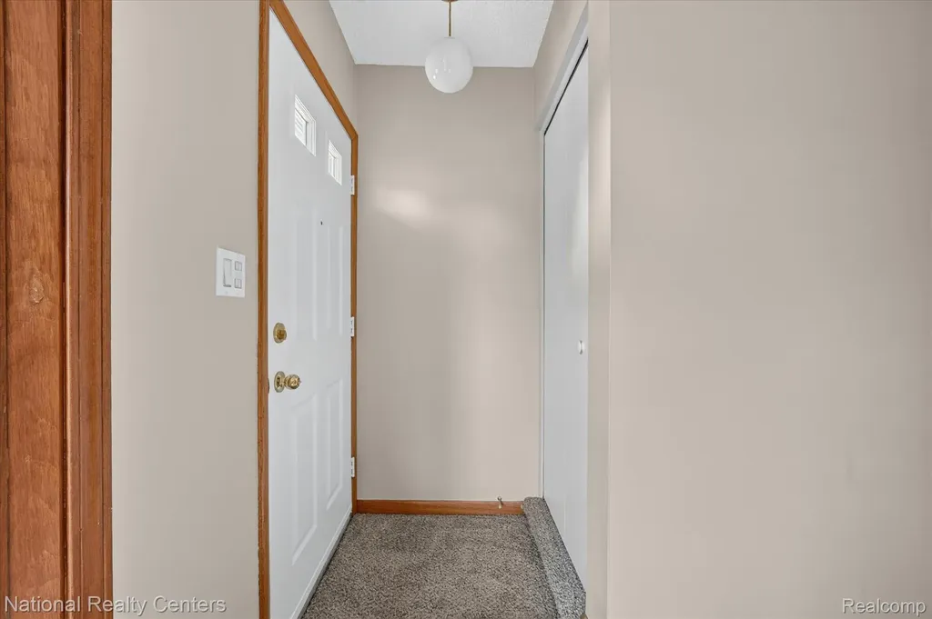 154 Darwin Street Westland City MI 48186