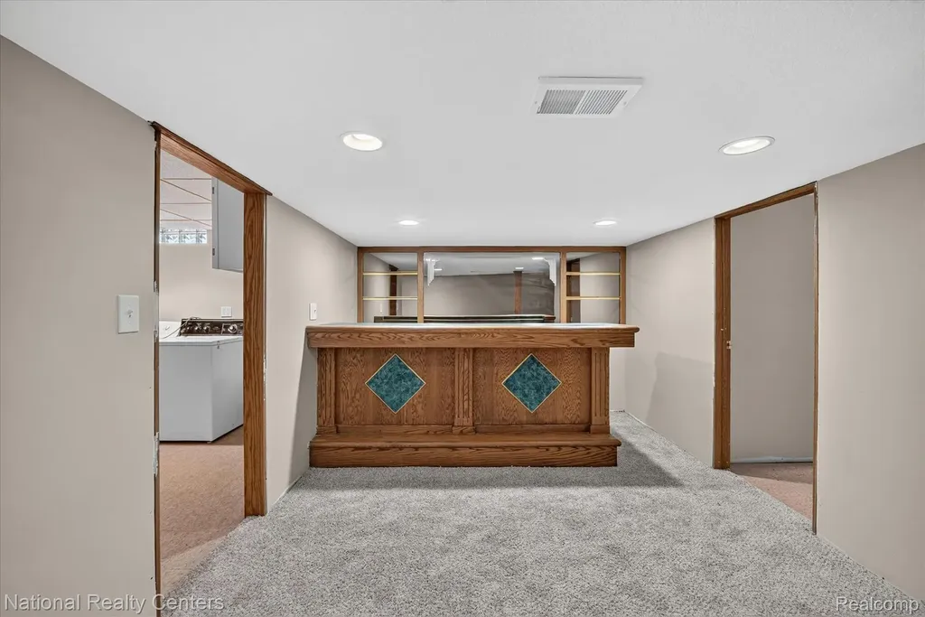 154 Darwin Street Westland City MI 48186