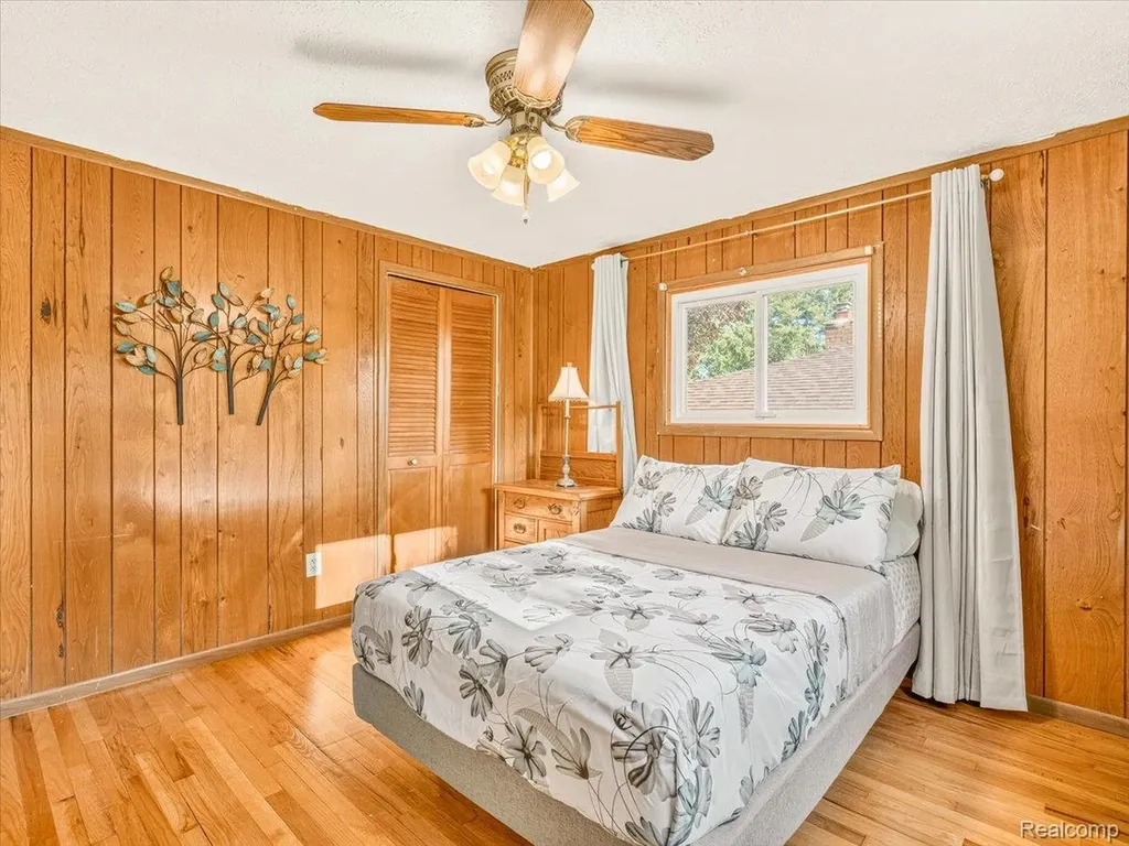1082 Borgstrom Avenue Ypsilanti Charter Township MI 48198