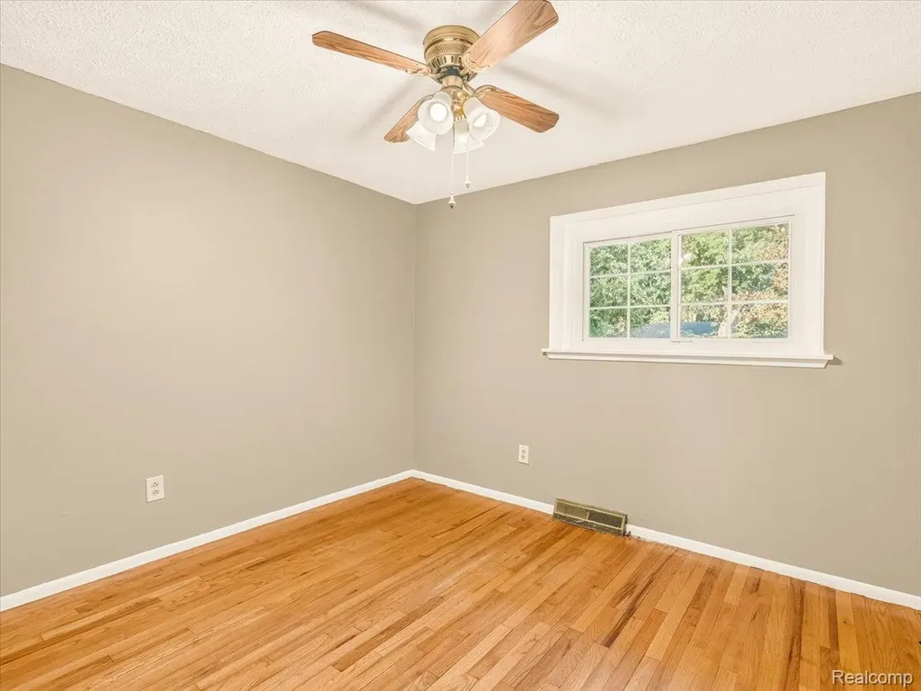 1082 Borgstrom Avenue Ypsilanti Charter Township MI 48198