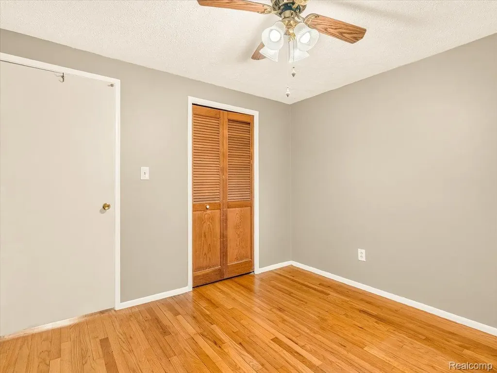 1082 Borgstrom Avenue Ypsilanti Charter Township MI 48198