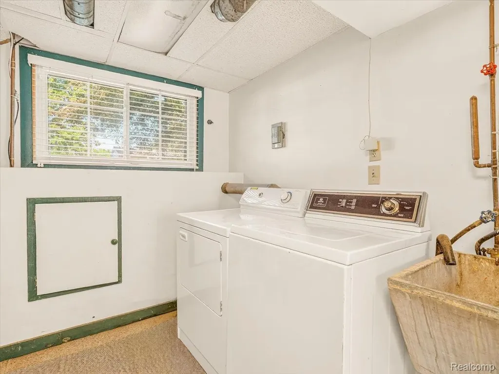 1082 Borgstrom Avenue Ypsilanti Charter Township MI 48198