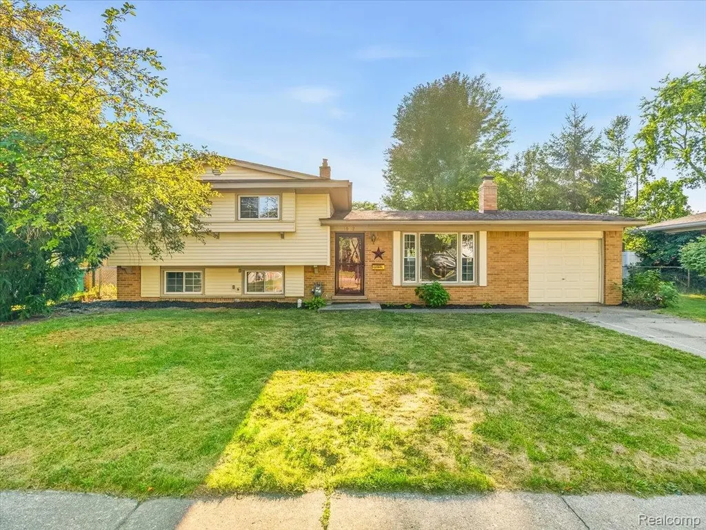 1082 Borgstrom Avenue Ypsilanti Charter Township MI 48198