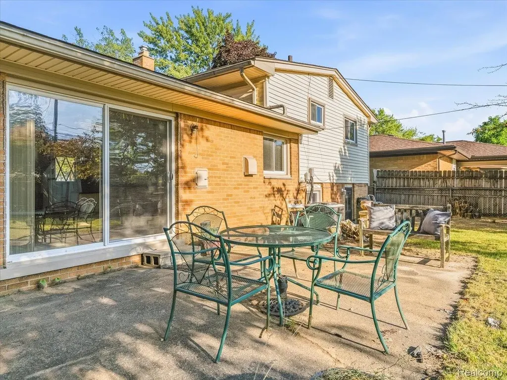 1082 Borgstrom Avenue Ypsilanti Charter Township MI 48198
