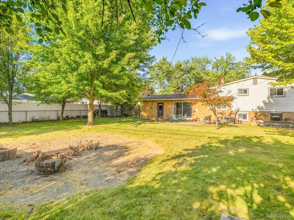 1082 Borgstrom Avenue Ypsilanti Charter Township MI 48198