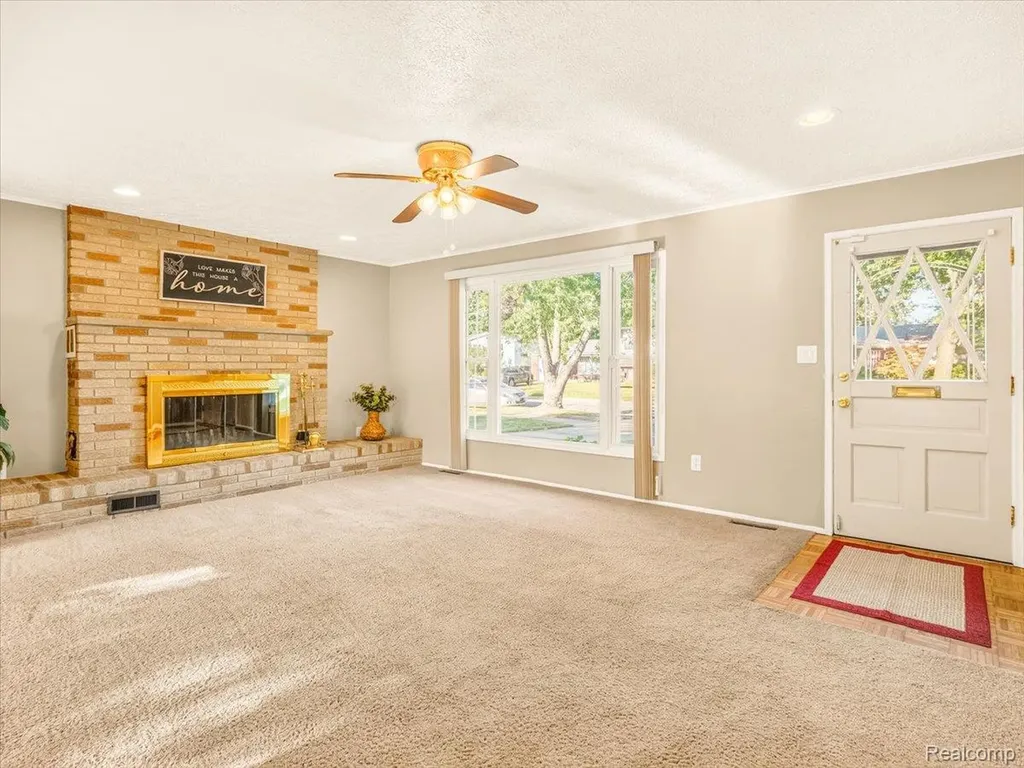 1082 Borgstrom Avenue Ypsilanti Charter Township MI 48198