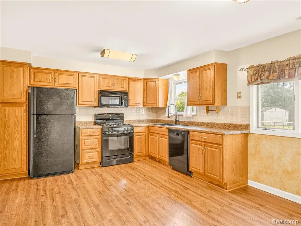 48444 Ellen Street Van Buren Charter Township MI 48111