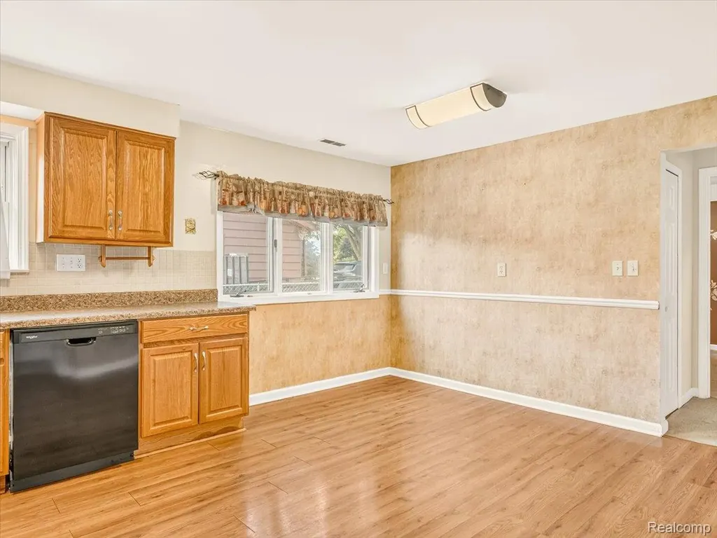 48444 Ellen Street Van Buren Charter Township MI 48111