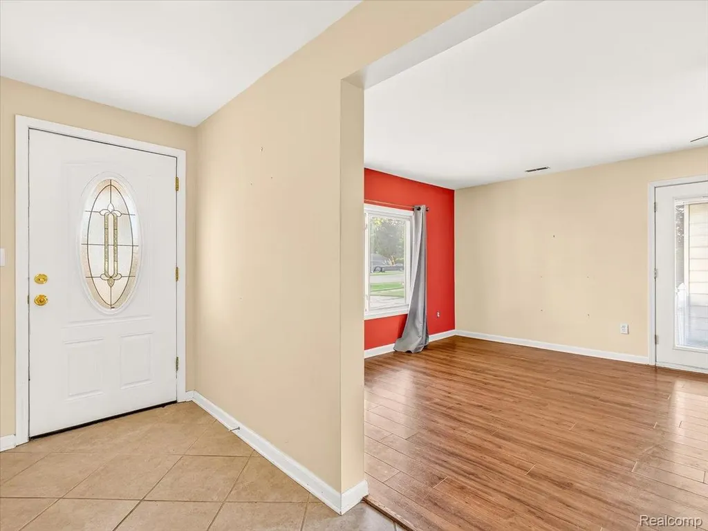 48444 Ellen Street Van Buren Charter Township MI 48111