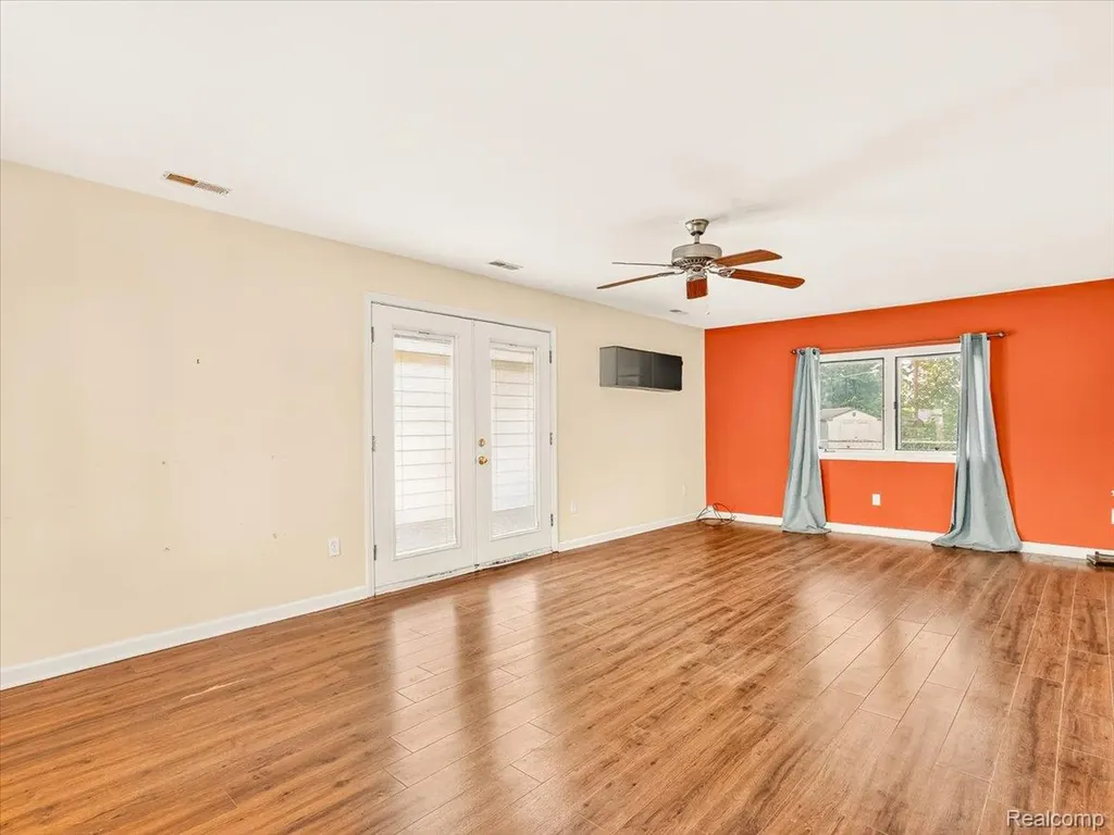 48444 Ellen Street Van Buren Charter Township MI 48111