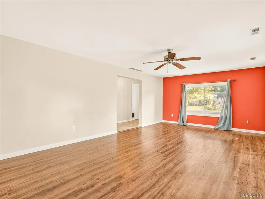 48444 Ellen Street Van Buren Charter Township MI 48111