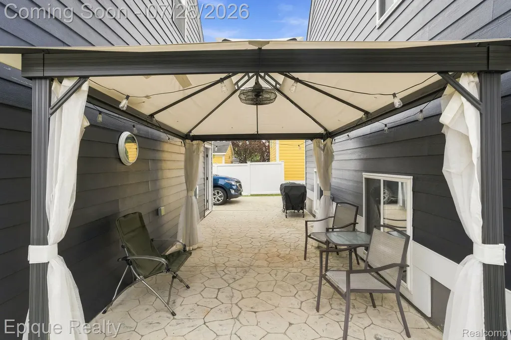 32201 Chatham Street New Haven Village MI 48048