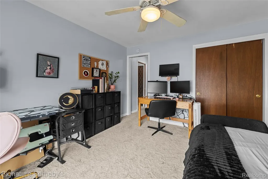 2820 Woodslee Drive Royal Oak City MI 48073