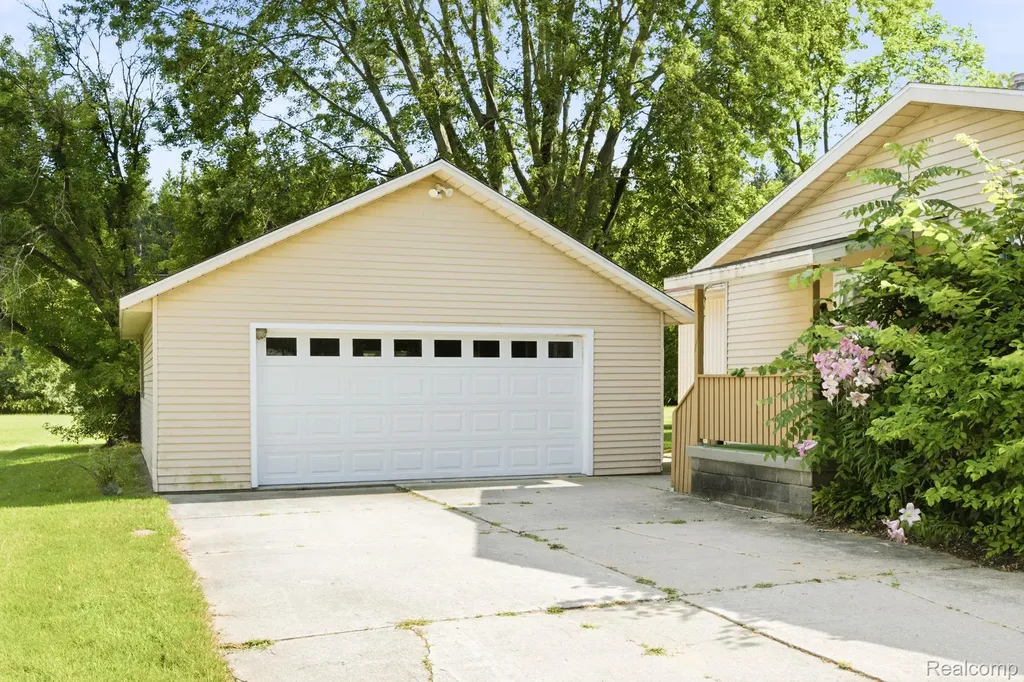 4181 Maes Drive Port Huron Charter Township MI 48060