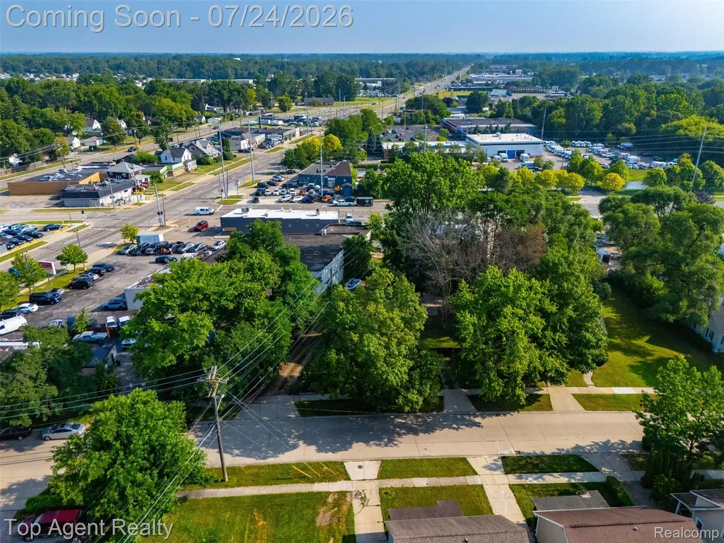 23457 Buckingham Street Clinton Charter Township MI 48036