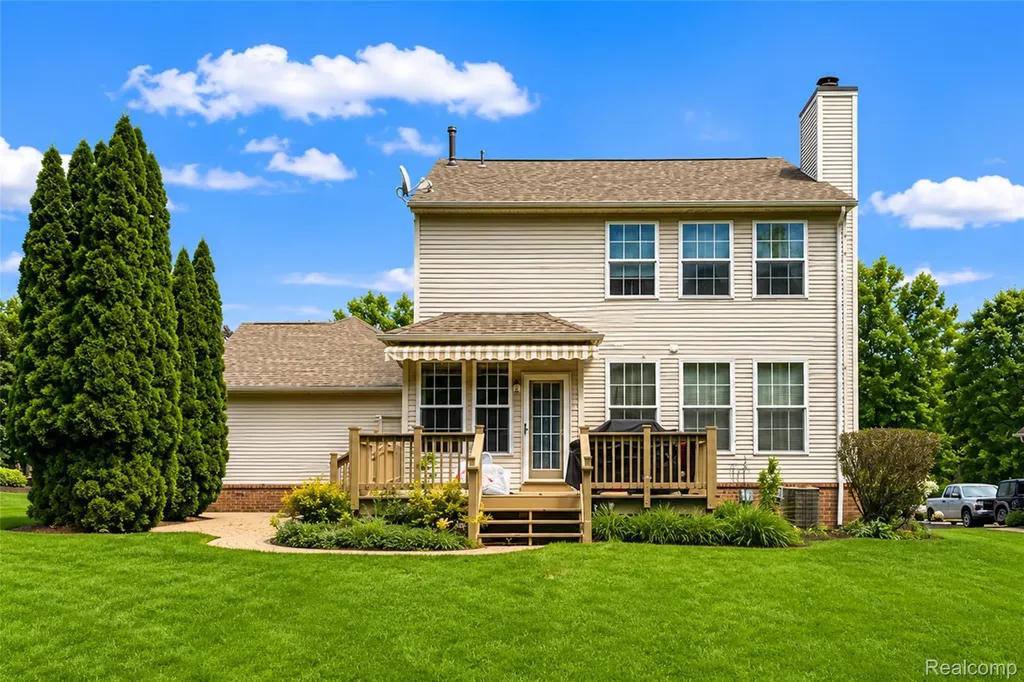 969 Hidden Creek Drive South Lyon City MI 48178