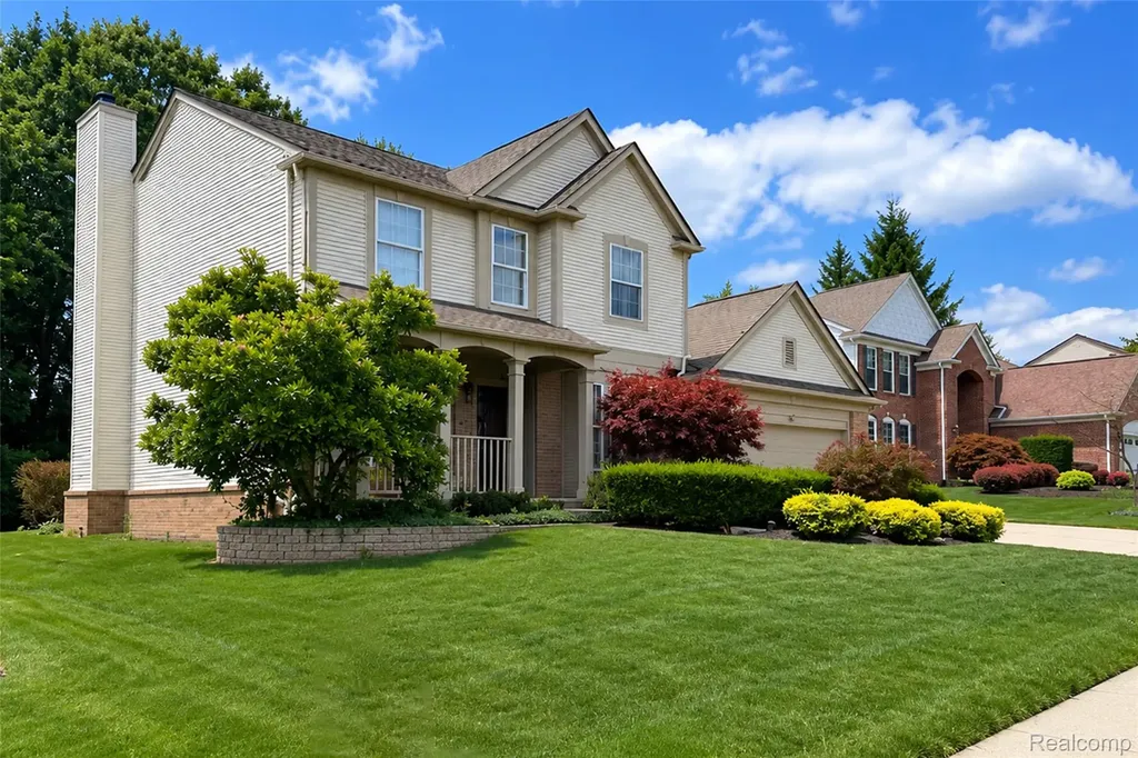 969 Hidden Creek Drive South Lyon City MI 48178