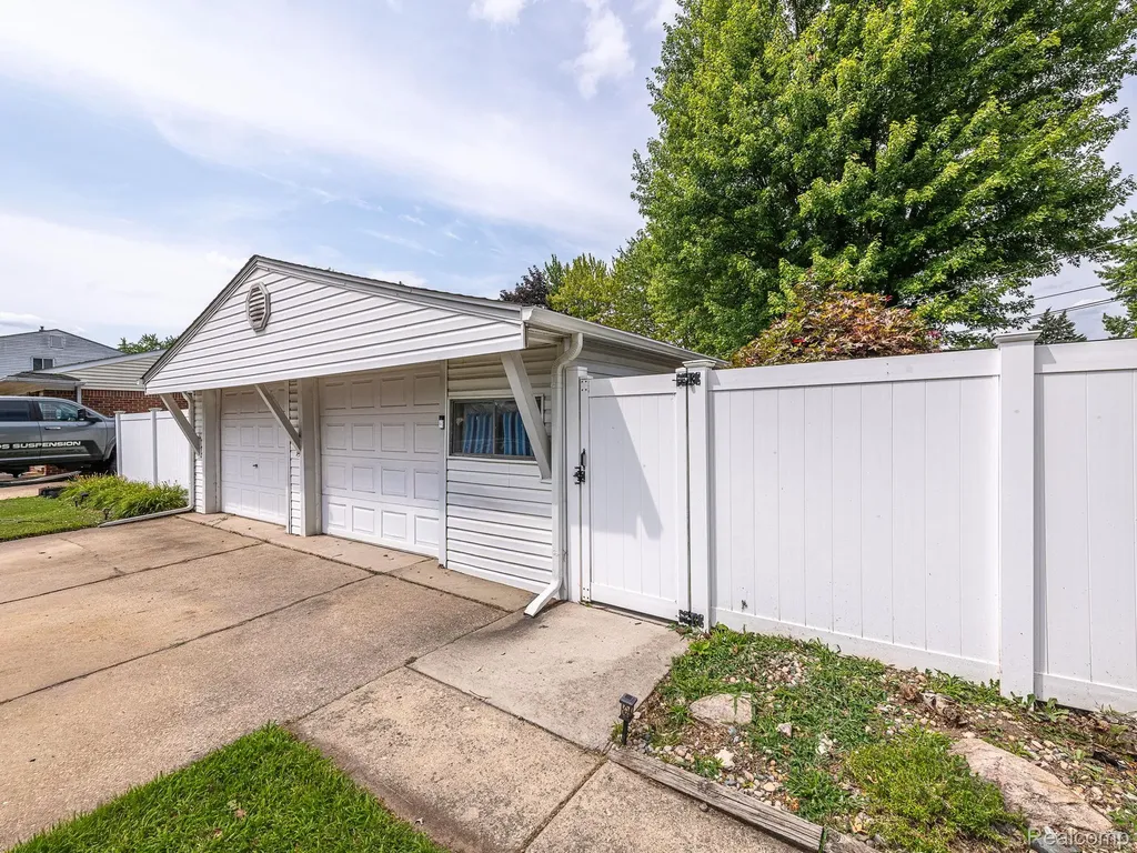 21701 Wick Road Taylor City MI 48180