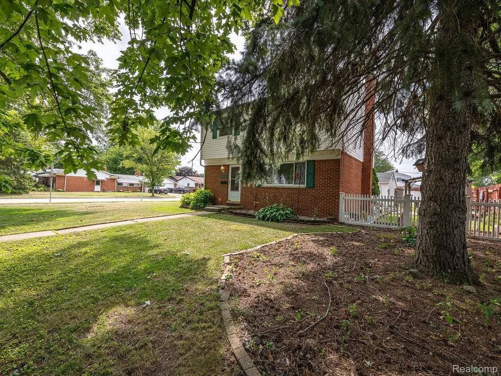 21701 Wick Road Taylor City MI 48180