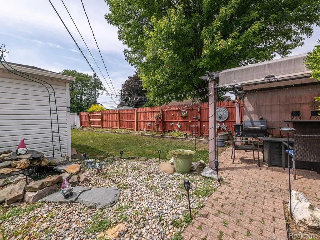 21701 Wick Road Taylor City MI 48180