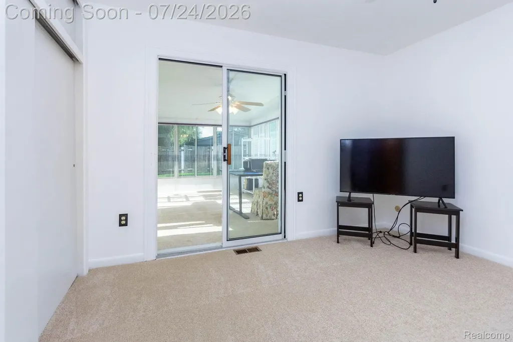 20633 Lockwood Street Taylor City MI 48180
