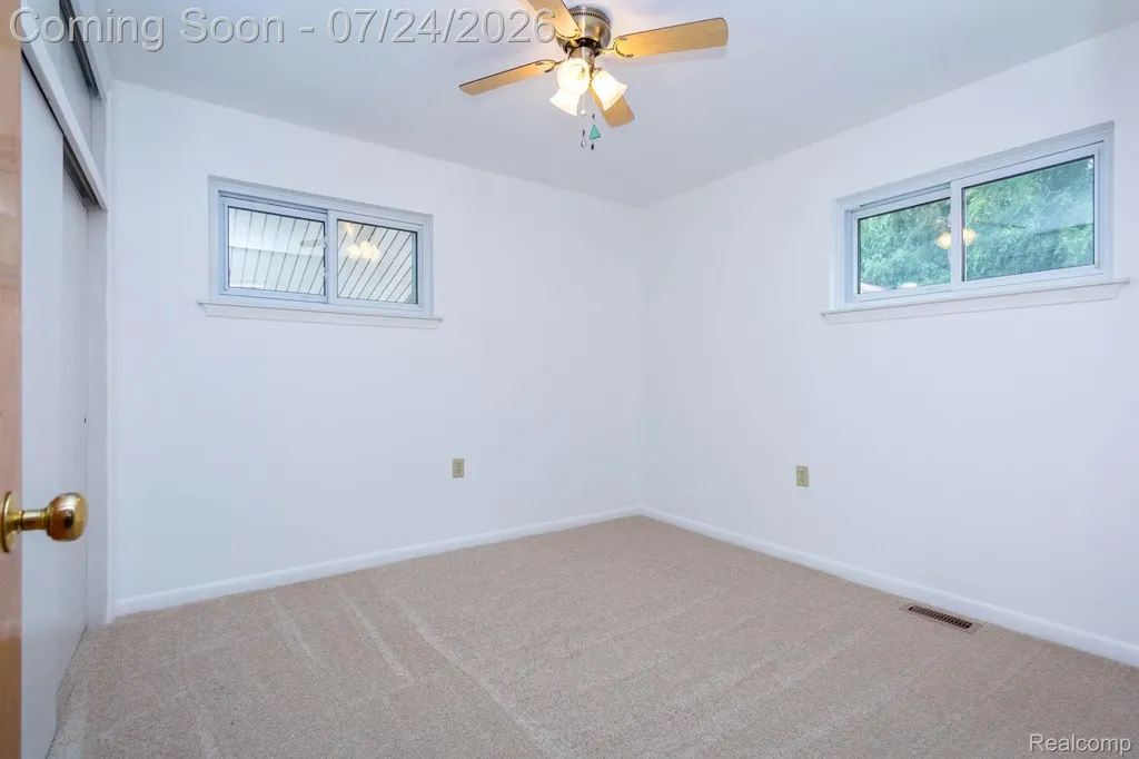 20633 Lockwood Street Taylor City MI 48180