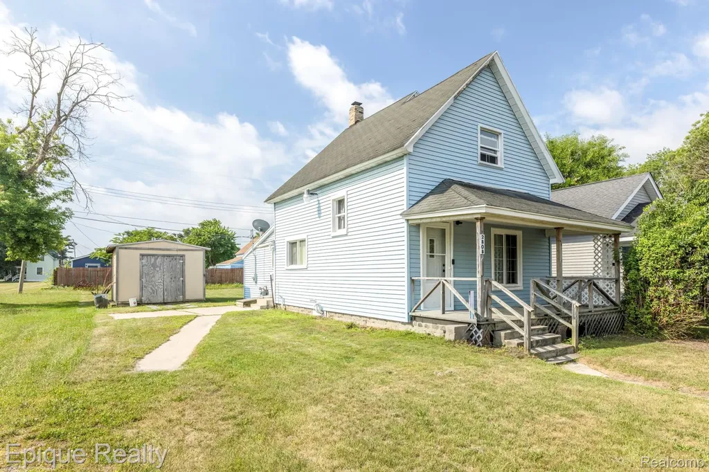 2808 Goulden Street Port Huron City MI 48060