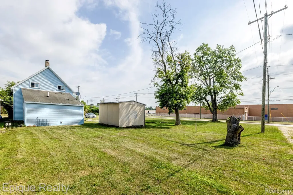 2808 Goulden Street Port Huron City MI 48060