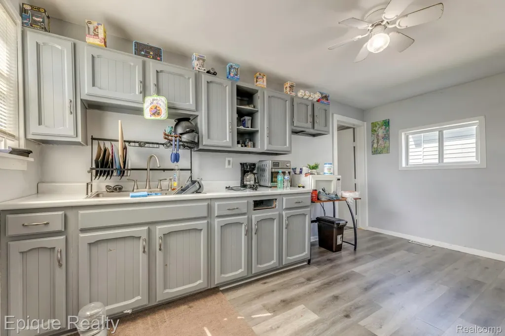 2808 Goulden Street Port Huron City MI 48060