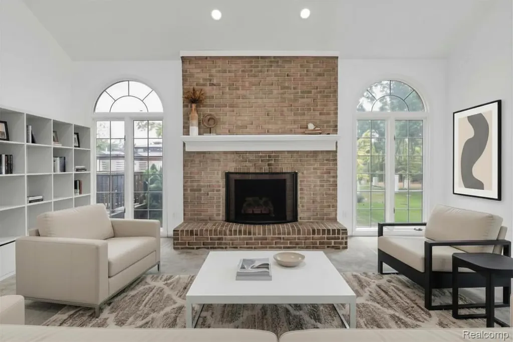 37071 Aspen Drive Farmington Hills City MI 48335
