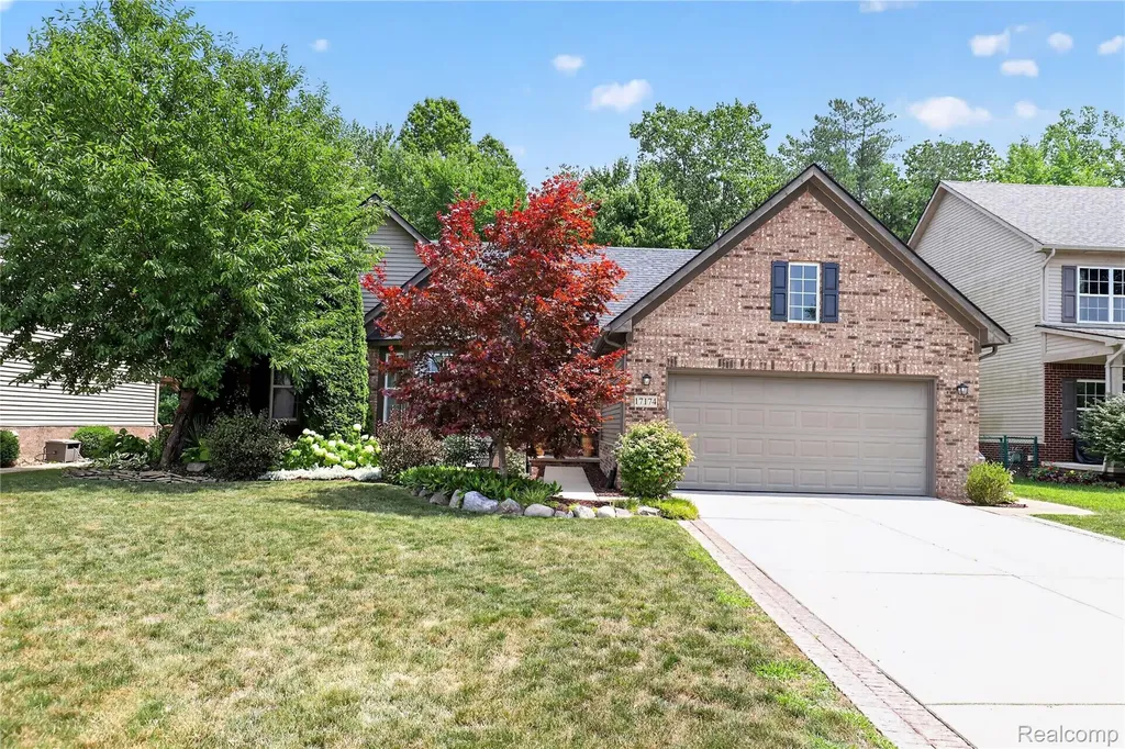 17174 Dew Point Court Brownstown Charter Township MI 48174