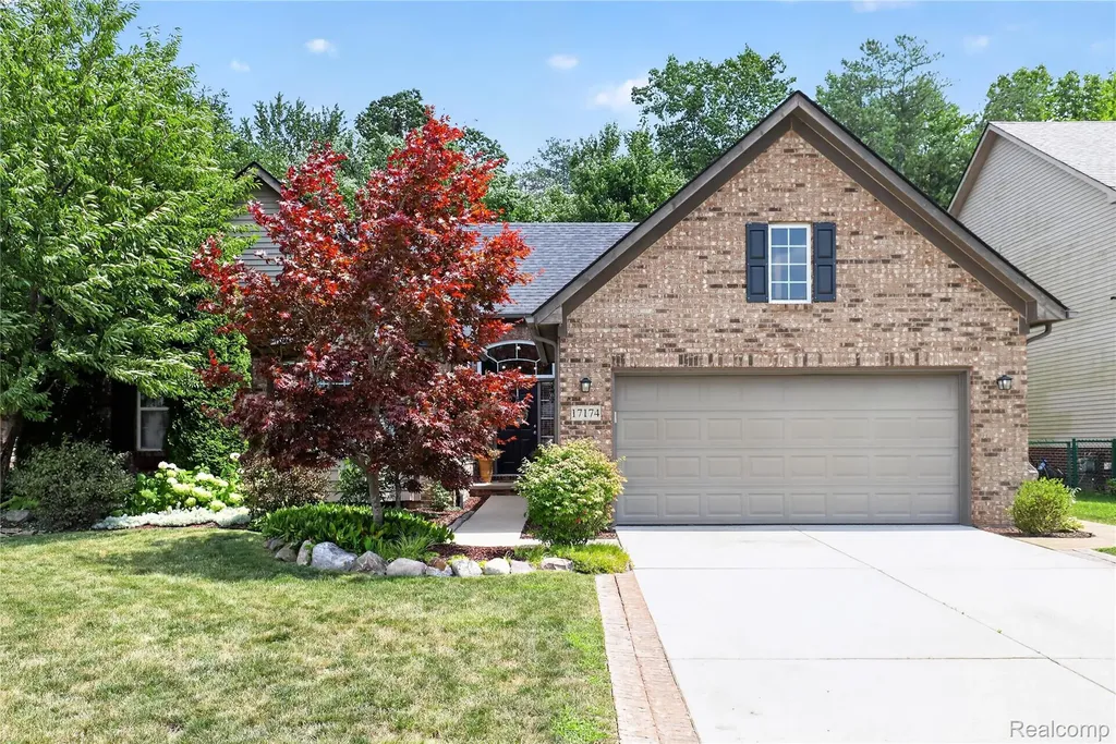 17174 Dew Point Court Brownstown Charter Township MI 48174
