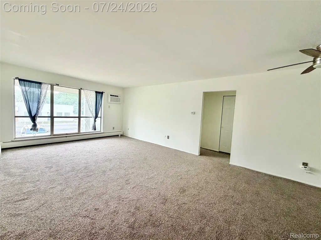 26305 W 7 Mile Road Redford Charter Township MI 48240