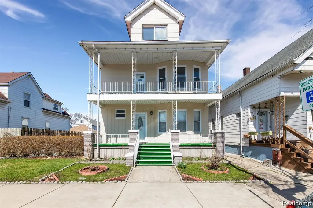 3135 Belmont Street Hamtramck City MI 48212