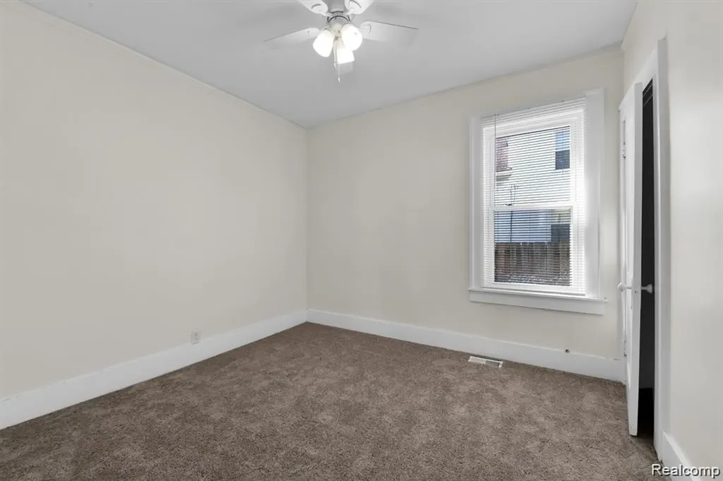 3135 Belmont Street Hamtramck City MI 48212
