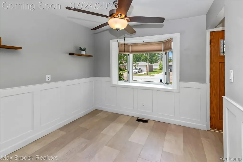 30723 Lonnie Boulevard Westland City MI 48185