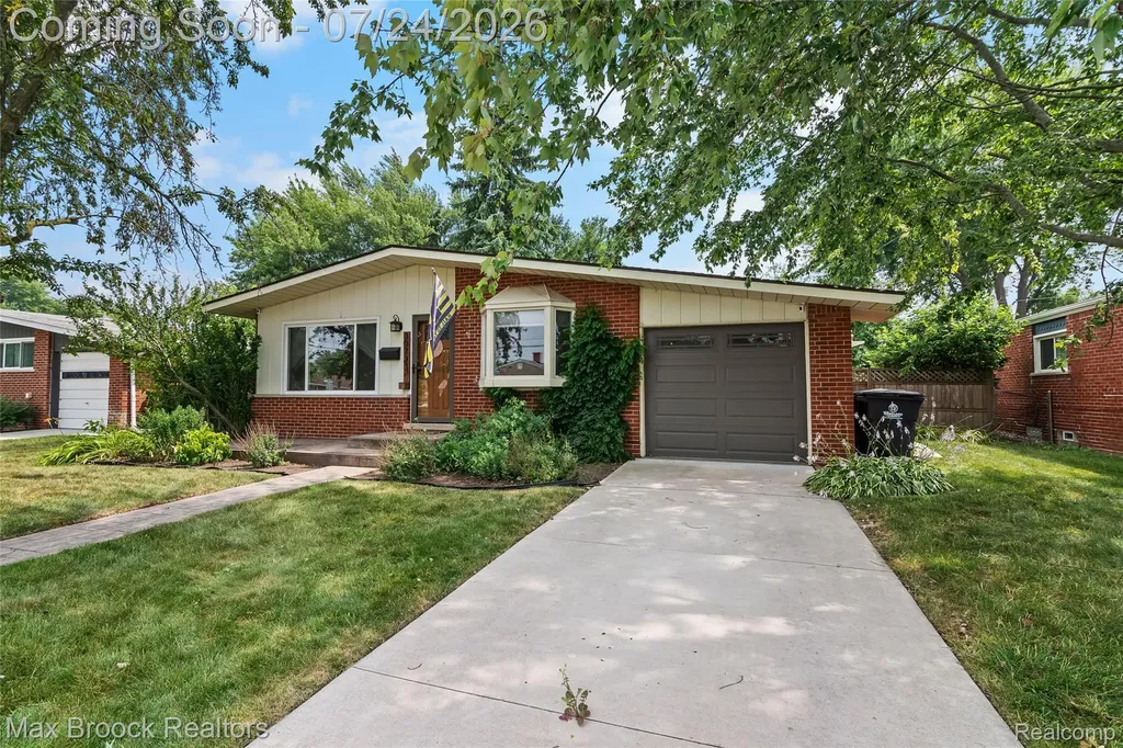 30723 Lonnie Boulevard Westland City MI 48185