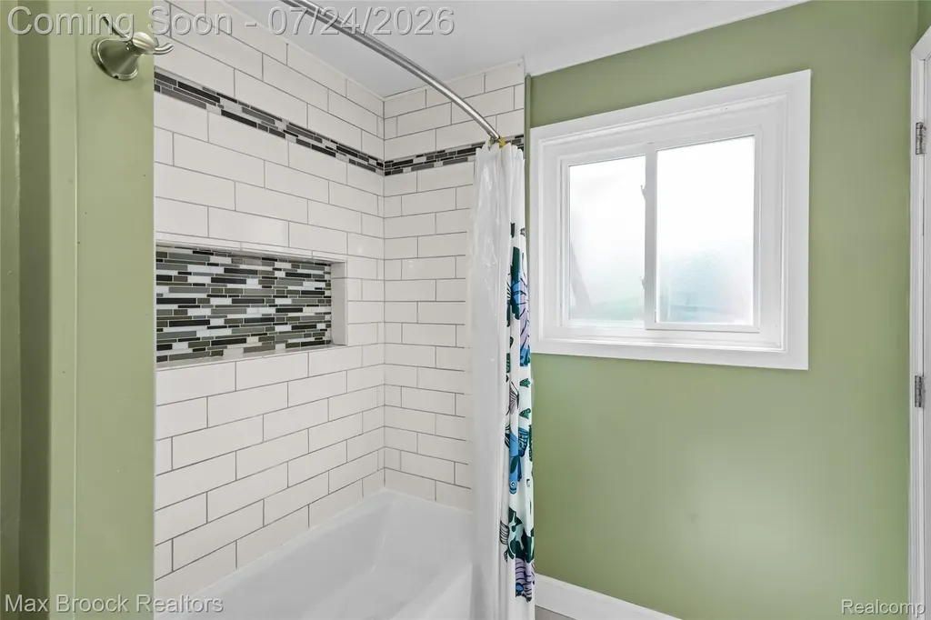 30723 Lonnie Boulevard Westland City MI 48185