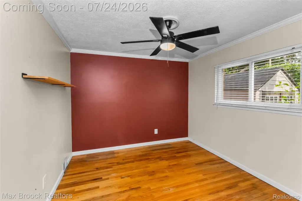 30723 Lonnie Boulevard Westland City MI 48185